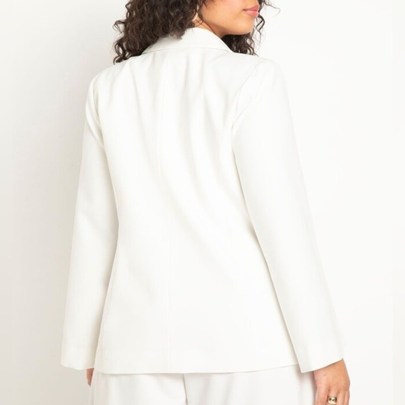 Eloquii Slit Sleeve Button Front Blazer in Red, Size 18 - Picture 11 of 13